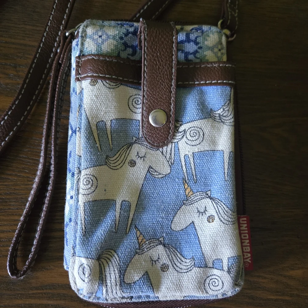 UNIONBAY Unicorn Patterned Crossbody Or Wristlet Wallet - Preloved - Picture 1 of 7